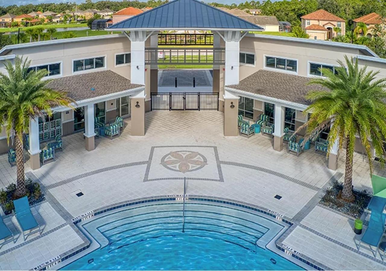 Stunning 9Br Home - Family Resort With Private Pool, Hot Tub, Games Room And Bbq! Kissimmee Kültér fotó